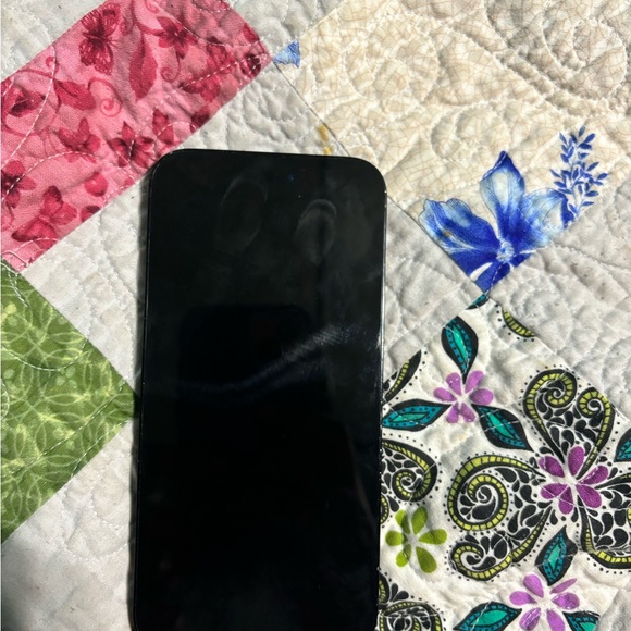 I’m selling an iPhone 14 pro max 256 gb unlocked flawless - Picture 8 of 10